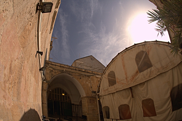 Ma'arat haMachpela - Tent and Ulam Yitzhak at the Ma'arah