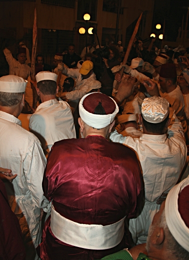 Samaritan, Shomronim, Passover Sacrifice -- Zevach - Throwing the lambs into the cooking pit